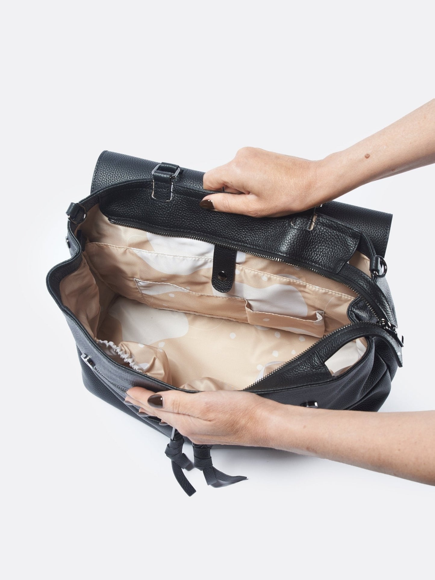 Signature Ari Backpack (Leather)