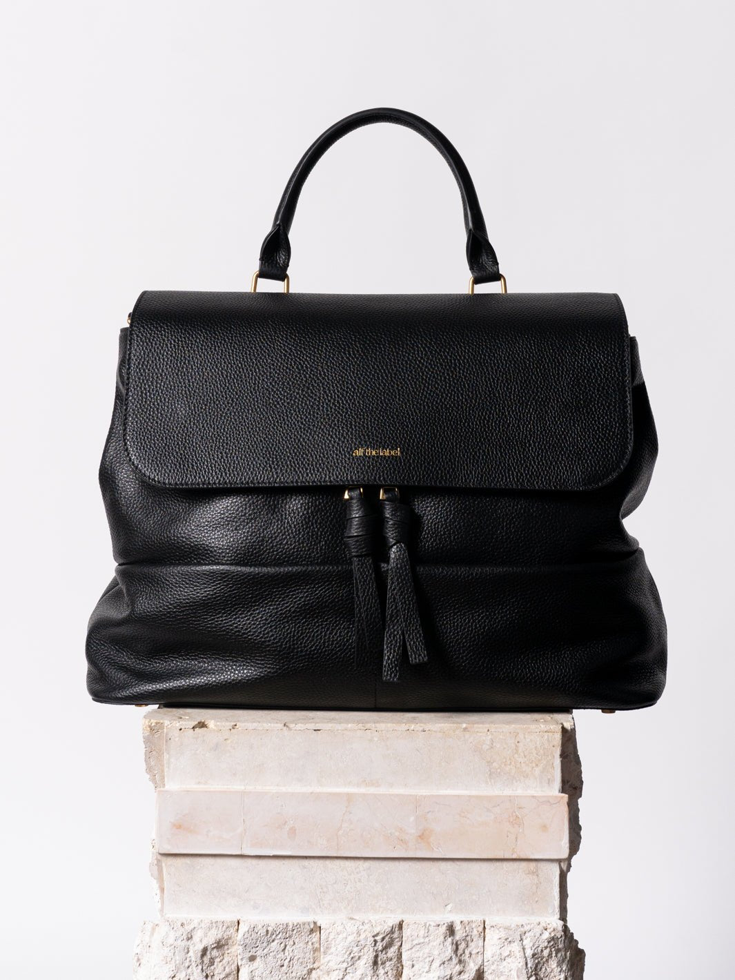 Signature Ari Backpack (Leather)