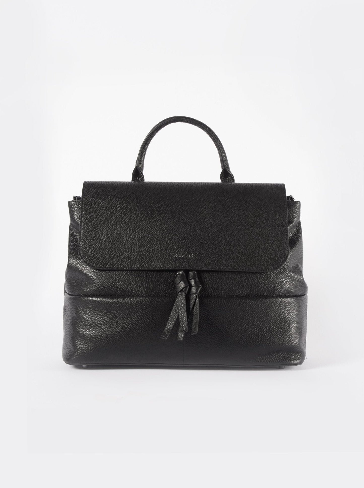 Signature Ari Backpack (Leather)